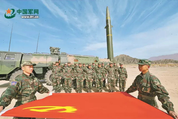 澳門天天彩正版免費(fèi)資料大全功能特點(diǎn),烏陣亡軍人家屬：戰(zhàn)爭奪走黃金一代全面數(shù)據(jù)分析方案_eShop83.72.96
