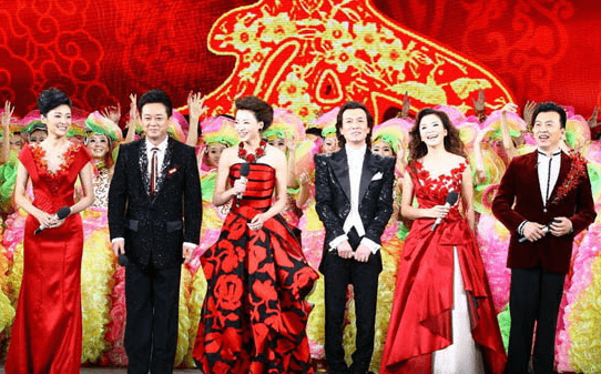 澳門三尾中特最火的網(wǎng)站誰知道,春晚為什么是晚上8點開始權(quán)威詮釋方法_4K71.21.36